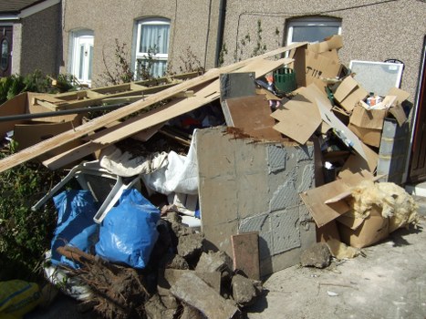 Choosing the right rubbish removal service in North London